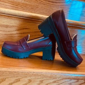 Size 7 Burgundy Platform Loafer NWOT